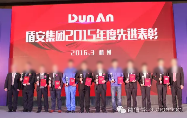 比特币延续暴涨创三年来新高